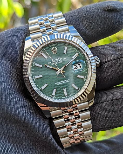 rolex datejust 41 oro quadrante verde|rolex datejust 41 watch.